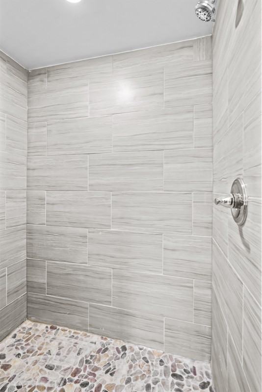 14372 Nick Drahos Ln - Photo 2 of 20