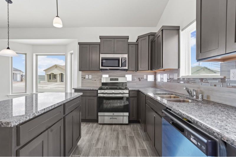 14372 Nick Drahos Ln - Photo 6 of 20