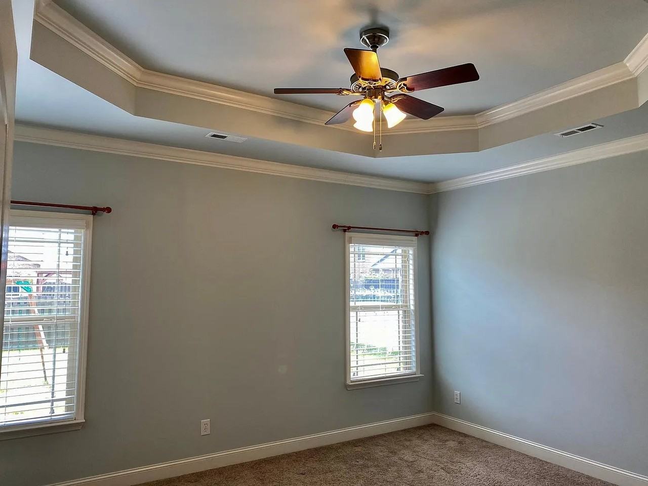 115 Woodvale Dr - Photo 4 of 24