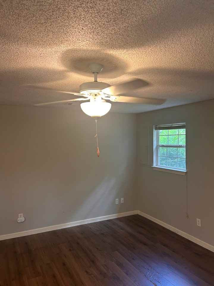 183A Holly Hill Rd - Photo 3 of 4
