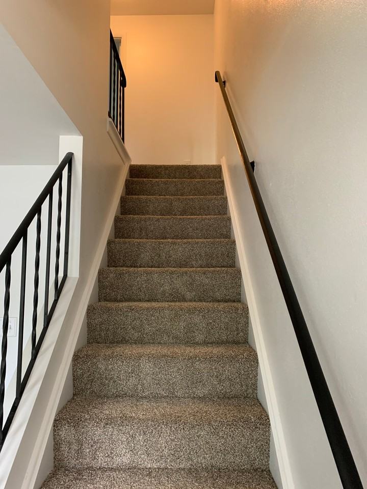 1624 Williamsburg Ln N - Photo 7 of 12
