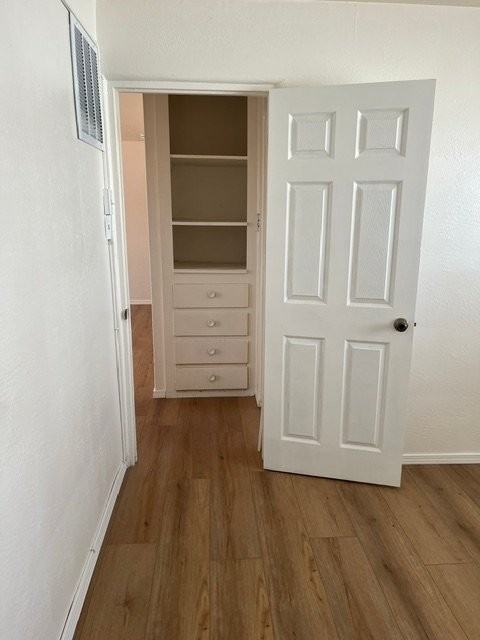 512 Cardenas Dr Se - Photo 7 of 10