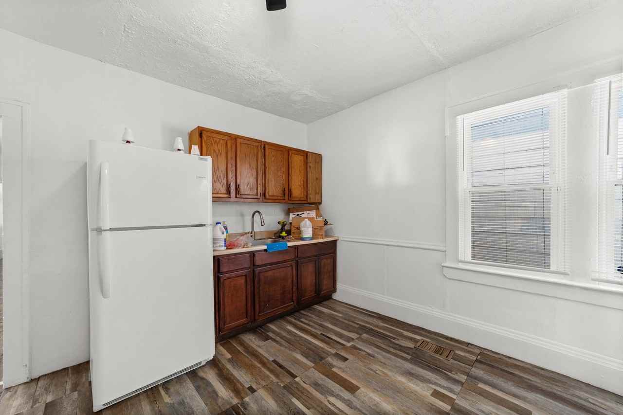 8302 Sowinski Ave - Photo 2 of 15