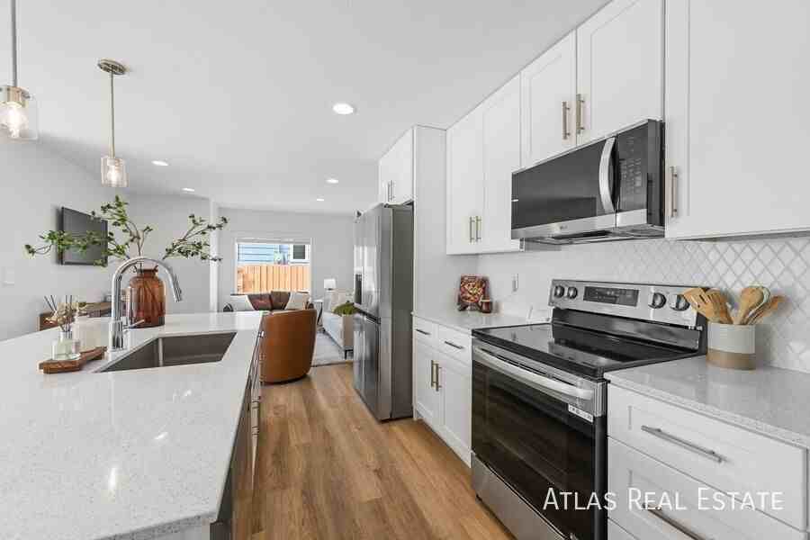 Akron Townhomes - Photo 2 of 50