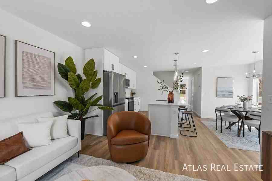 Akron Townhomes - Photo 3 of 50