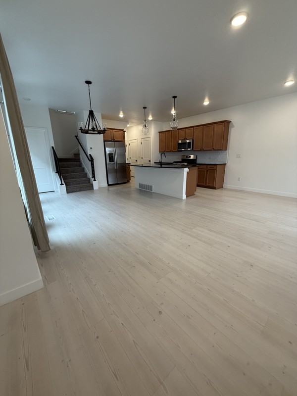 1574 W Andover Rd - Photo 3 of 5