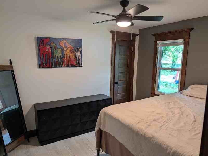 1201 S Lincoln St - Photo 2 of 14