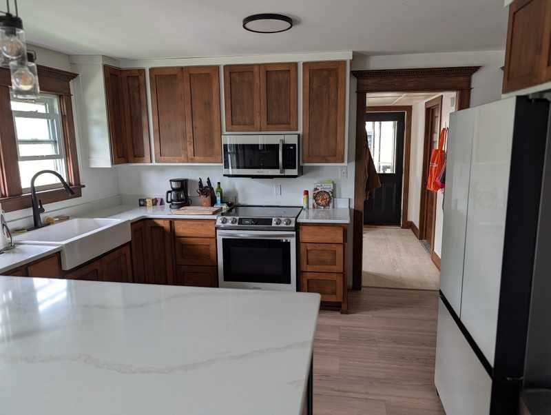 1201 S Lincoln St - Photo 5 of 14
