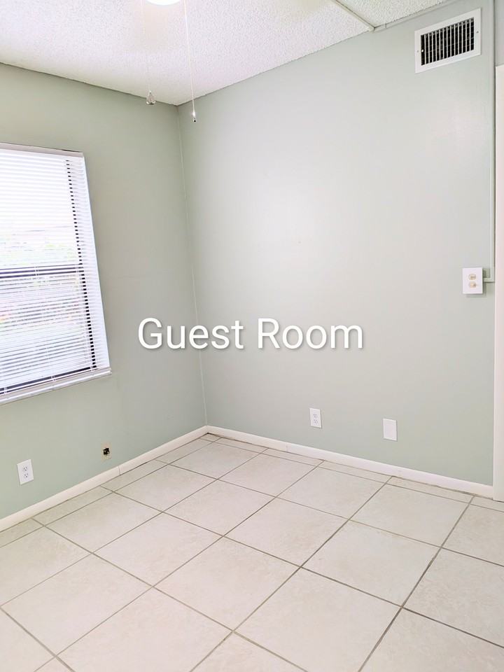 7190 Golf Colony Ct #104 - Photo 3 of 16