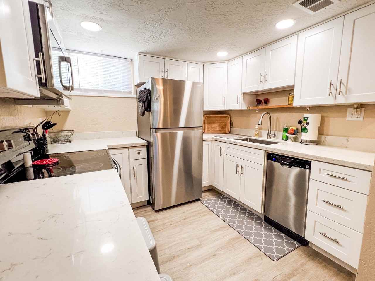 1040 Eastsouth #1040E - Photo 7 of 20