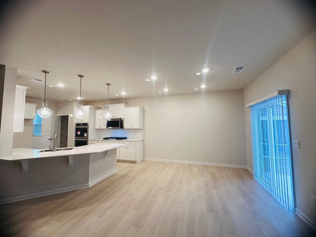 214 Hamptons Cove Rd - Photo 7 of 20