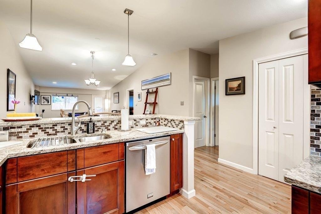 3630 E 12th Ave - Photo 5 of 19