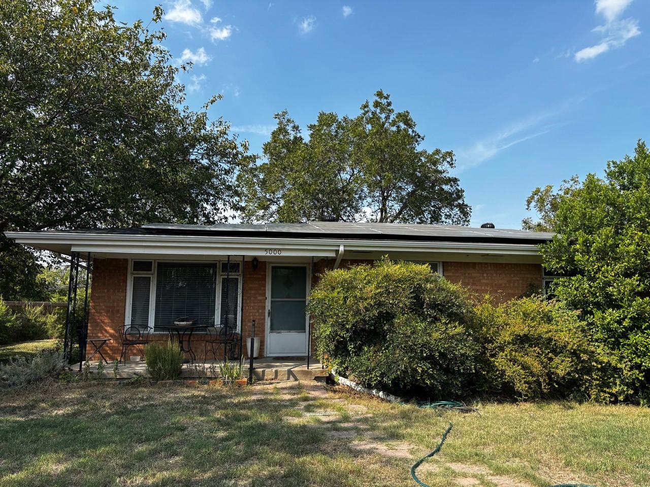 5000 Montrose Dr - Photo 3 of 18