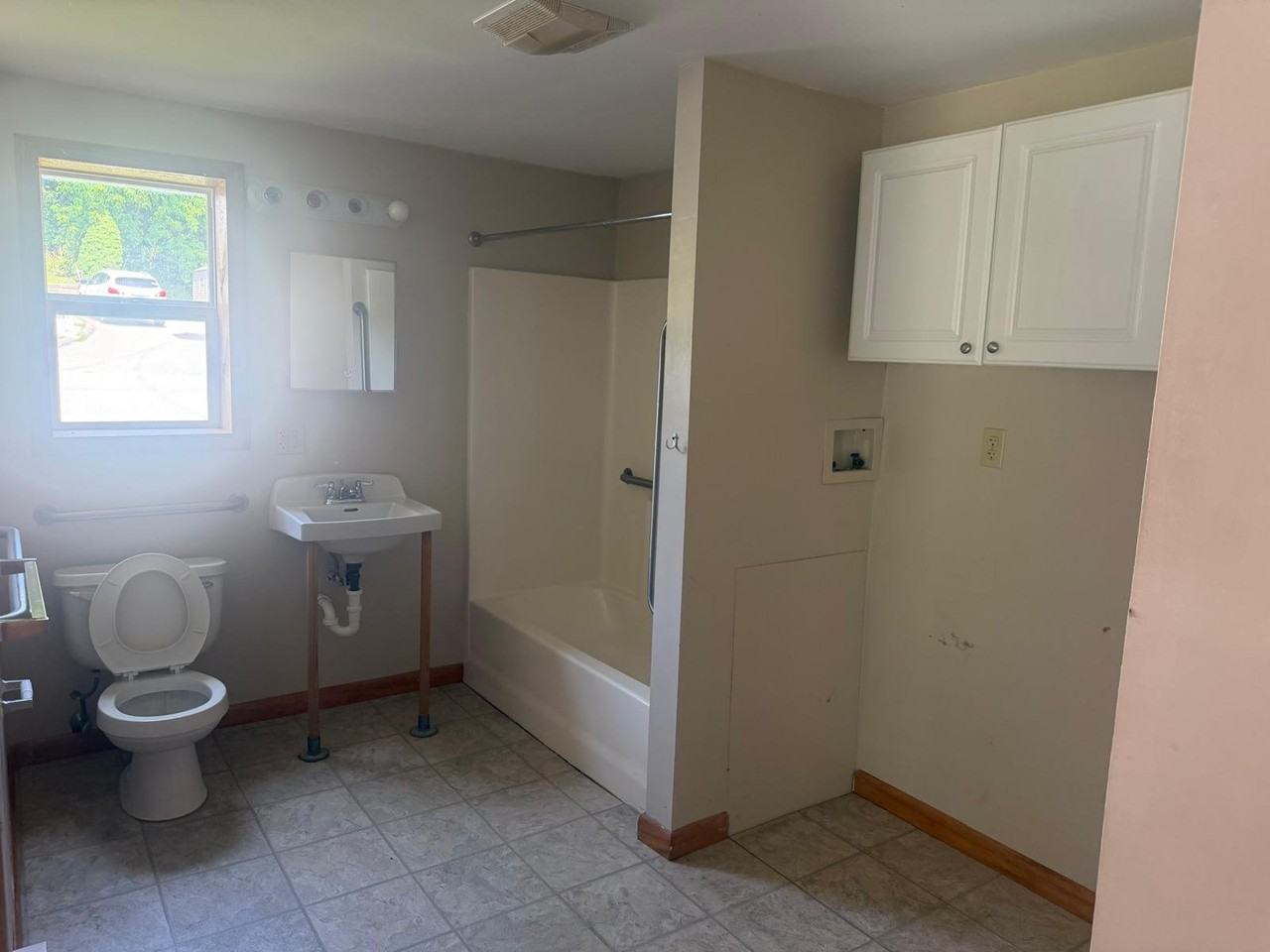 117C W Main St #117C - Photo 6 of 7