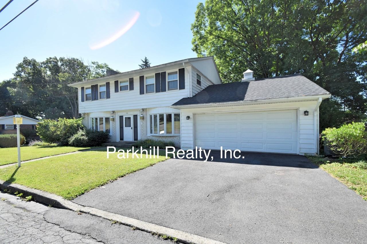 122 E Plainfield Ave