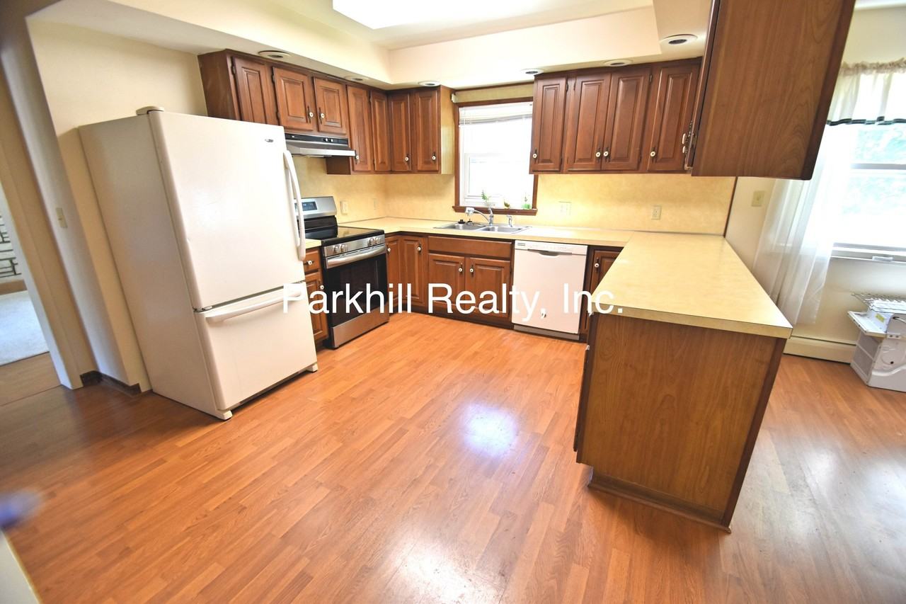 122 E Plainfield Ave - Photo 5 of 18