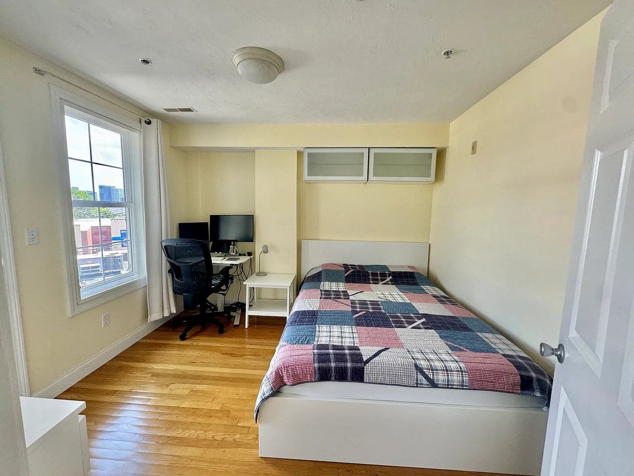 32 Parker St #3 - Photo 6 of 11
