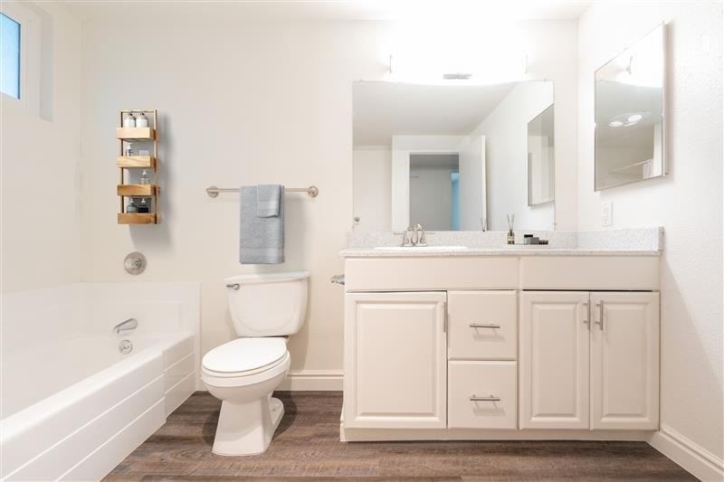 1135 Meadow Lake Dr #08 - Photo 7 of 11