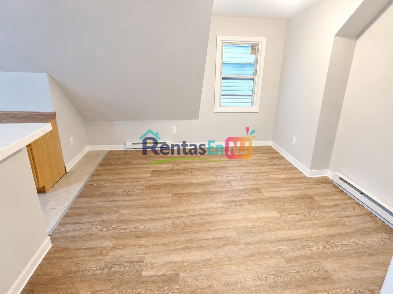 214 Littleton Ave #3 - Photo 2 of 5