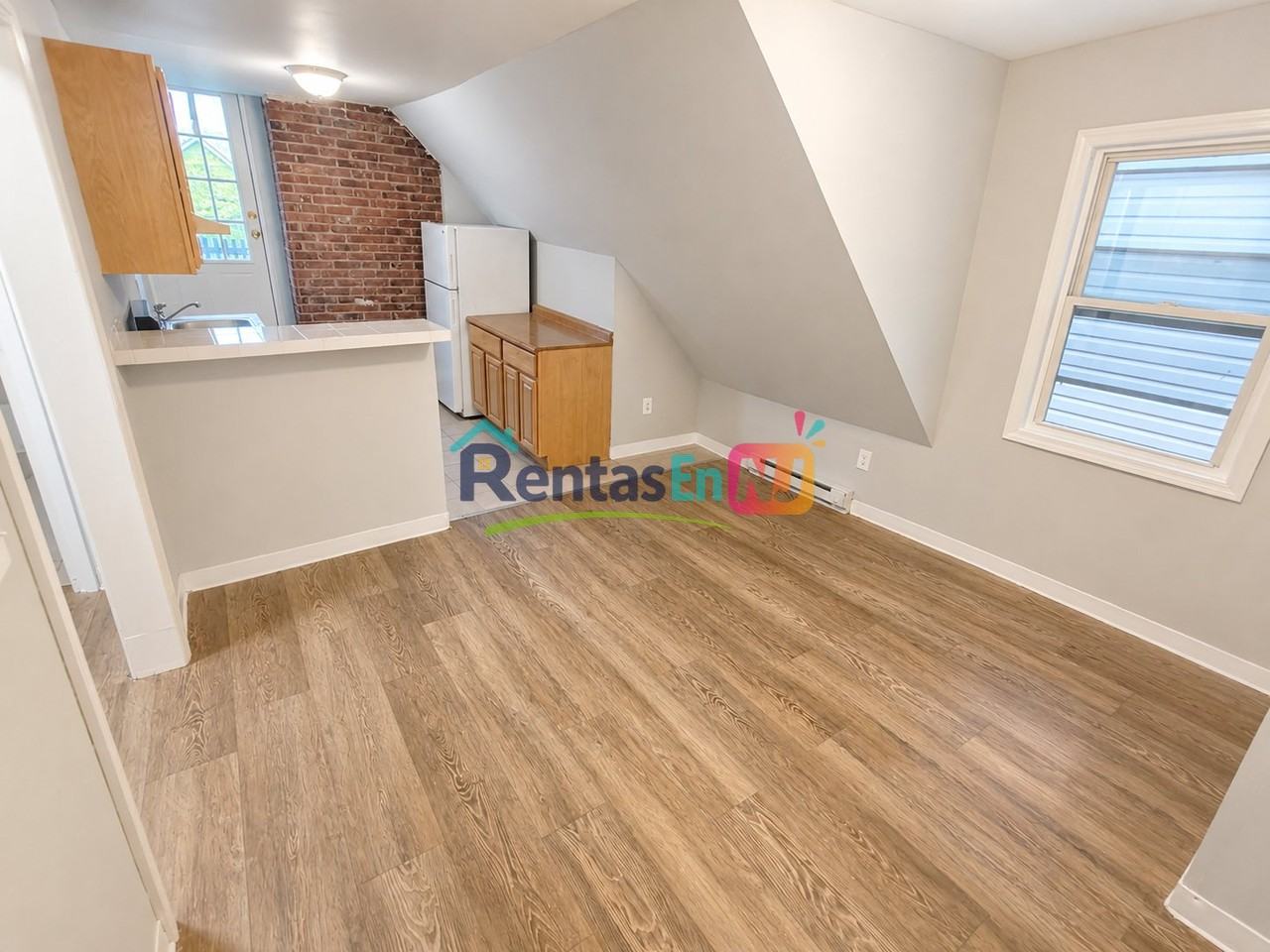 214 Littleton Ave #3 - Photo 5 of 5