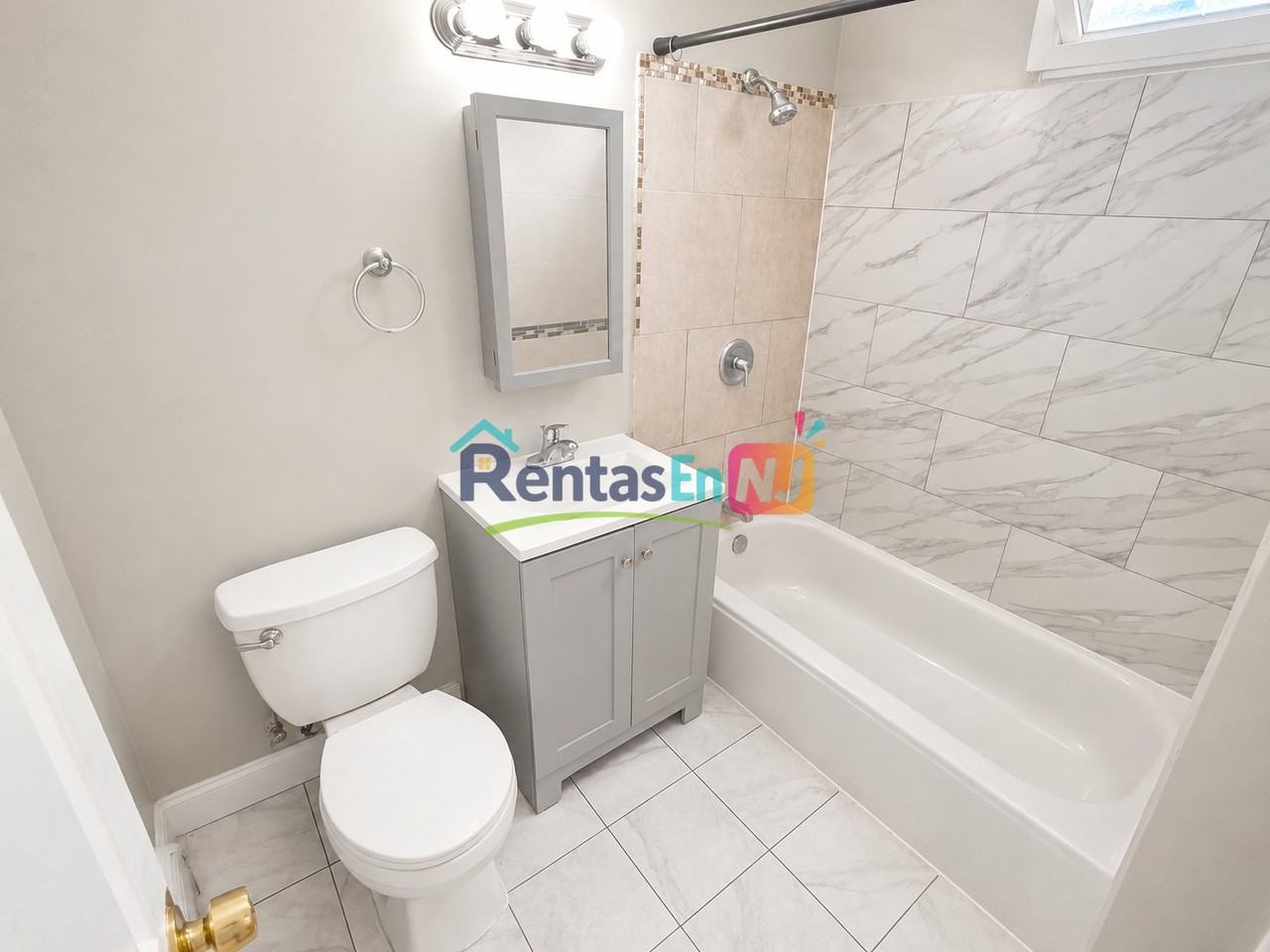 110 Eastern Pkwy #3R - Photo 3 of 4