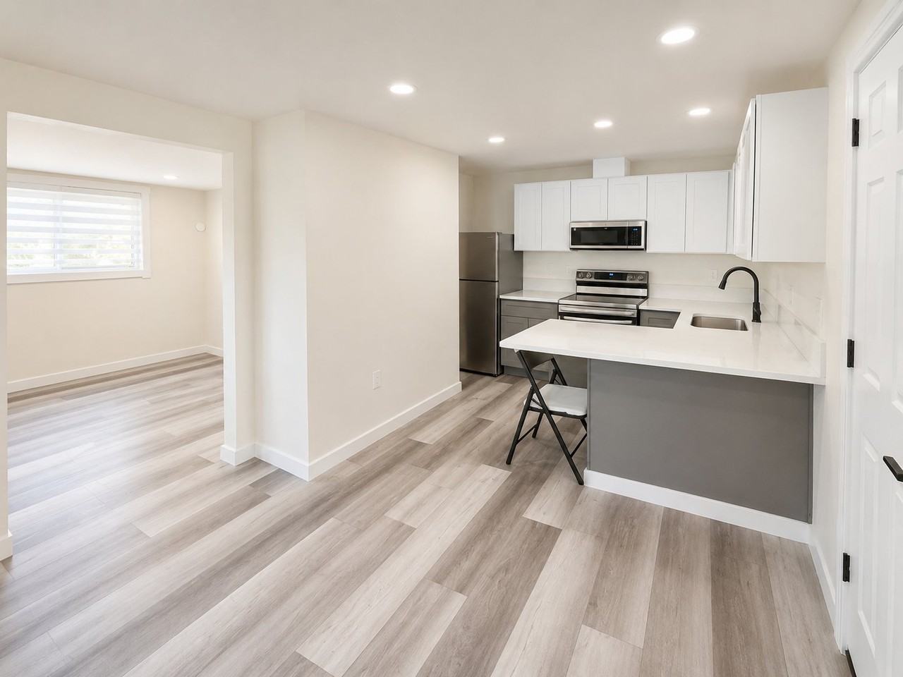6501 Ne 16th Ave - Photo 3 of 9