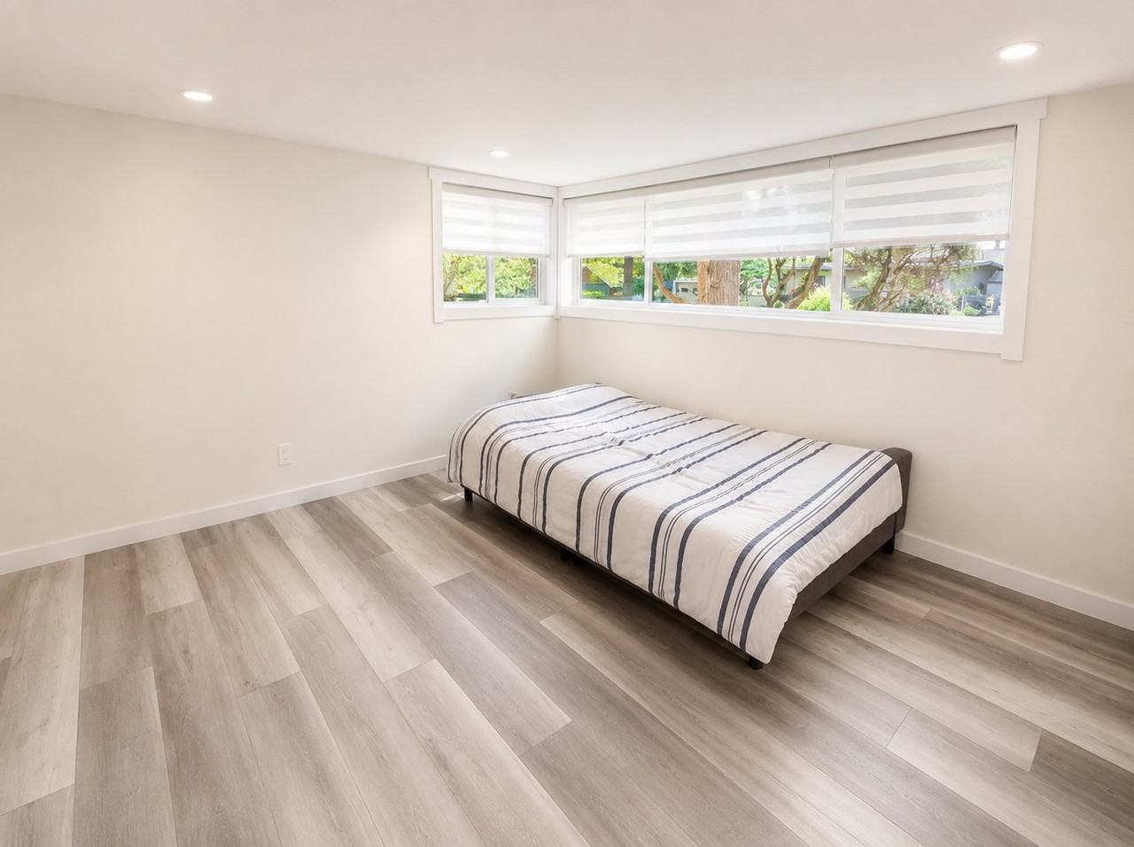 6501 Ne 16th Ave - Photo 5 of 9