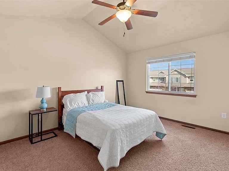 1635 Burr Dr - Photo 2 of 14