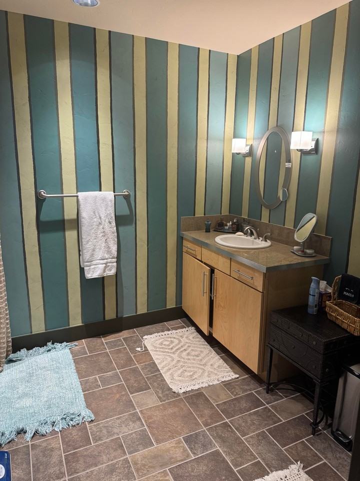 275 Main St #O209 - Photo 5 of 6