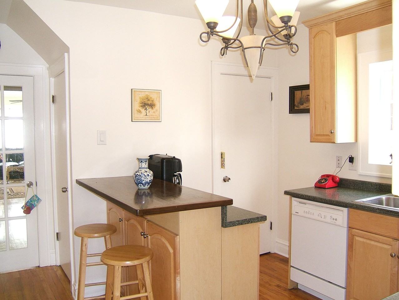 2930 N Melvina Ave #1 - Photo 2 of 19