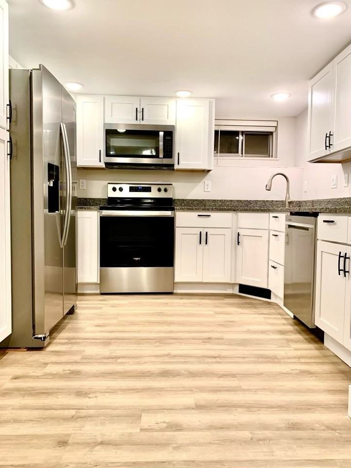 639 S Loomis Ave #BS - Photo 2 of 9