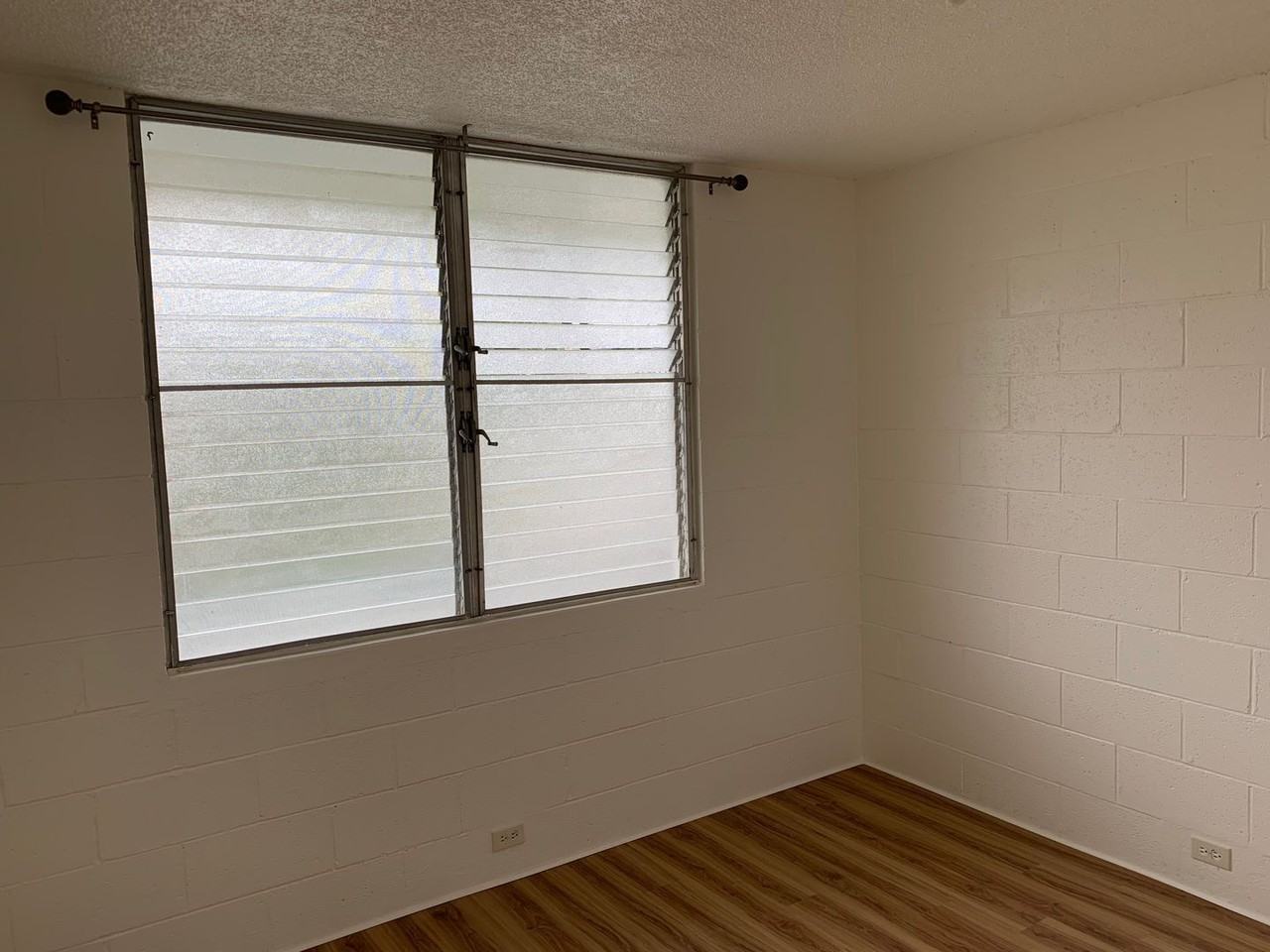 1653 Pensacola St #4 - Photo 3 of 9