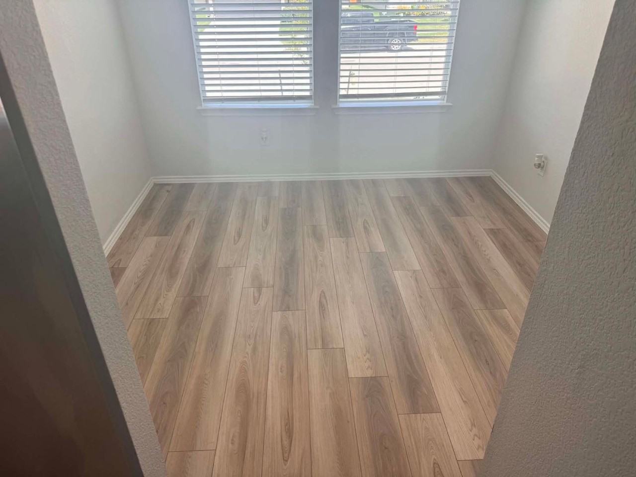 10005 Avendesora Rd - Photo 3 of 15