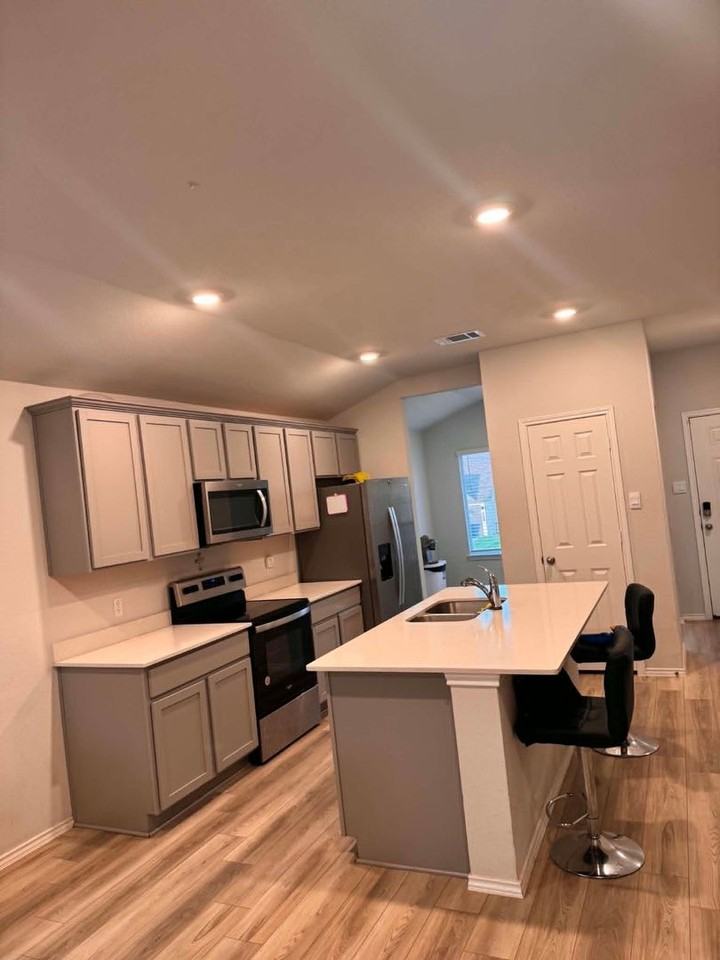 10005 Avendesora Rd - Photo 4 of 15