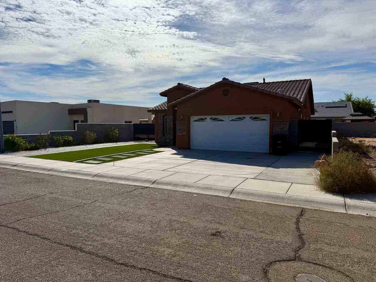 173 N Cecilia Torres Ct - Photo 3 of 28