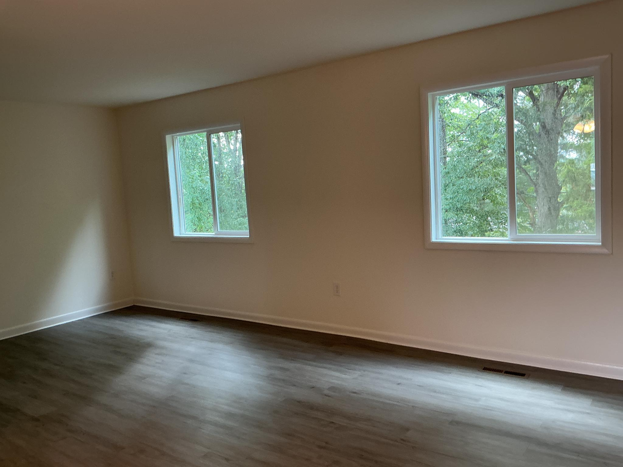 18 Wayside Ct - Photo 3 of 10