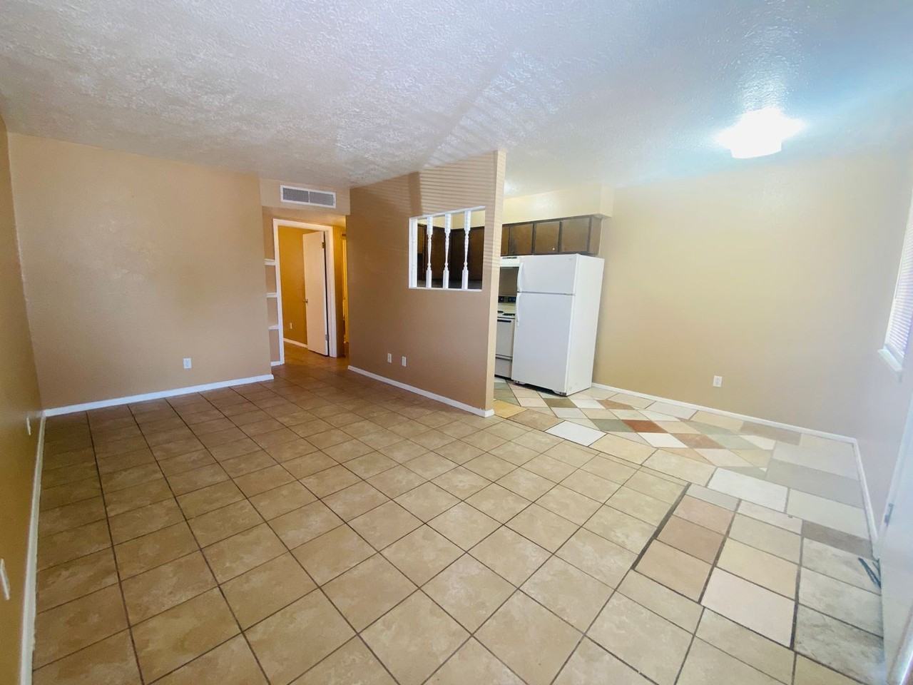 908 Foster Rd - Photo 2 of 11