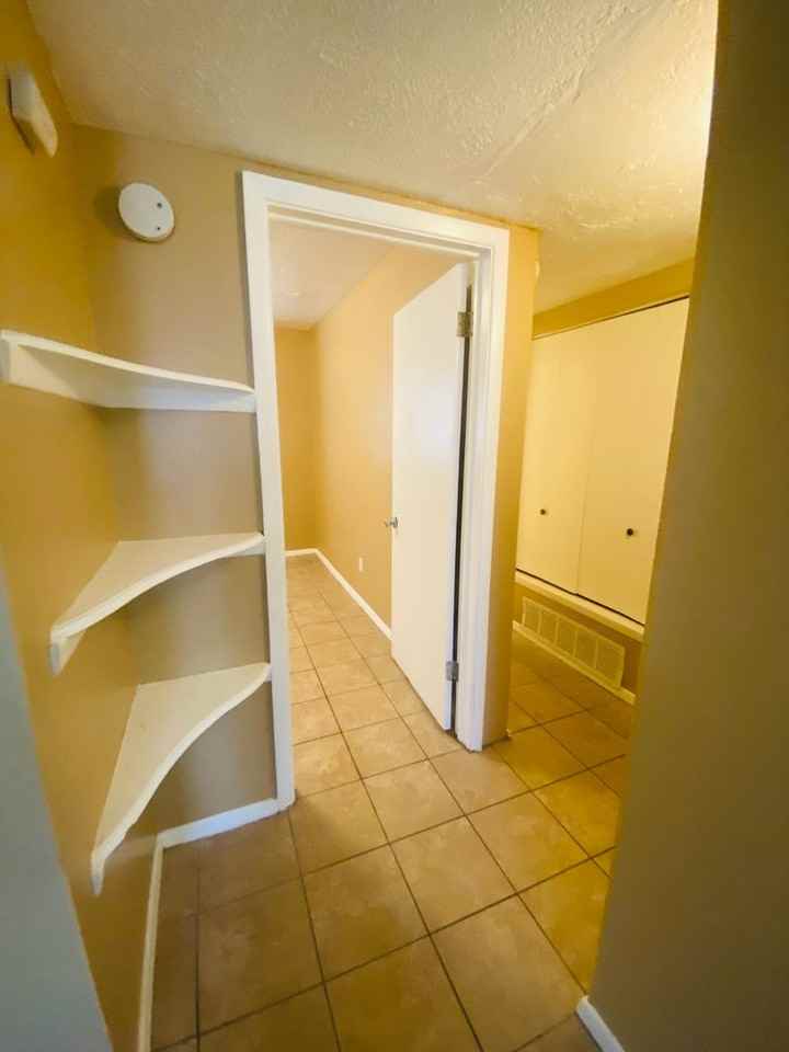 908 Foster Rd - Photo 7 of 11