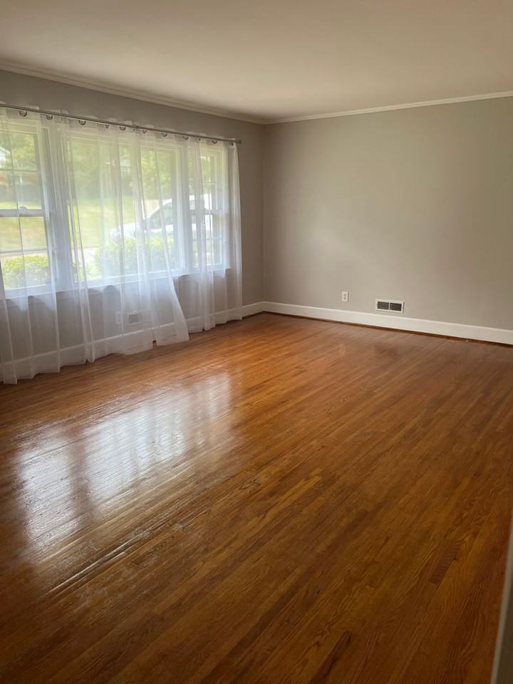 4411 Firwood Ln - Photo 3 of 11