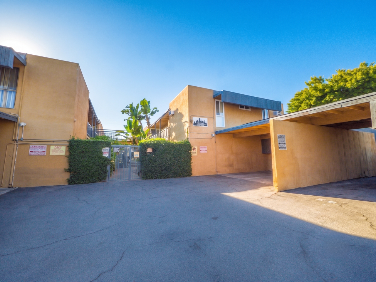 7351 Variel Ave - Photo 4 of 9