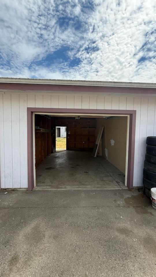 1813 E 3rd - Photo 2 of 21