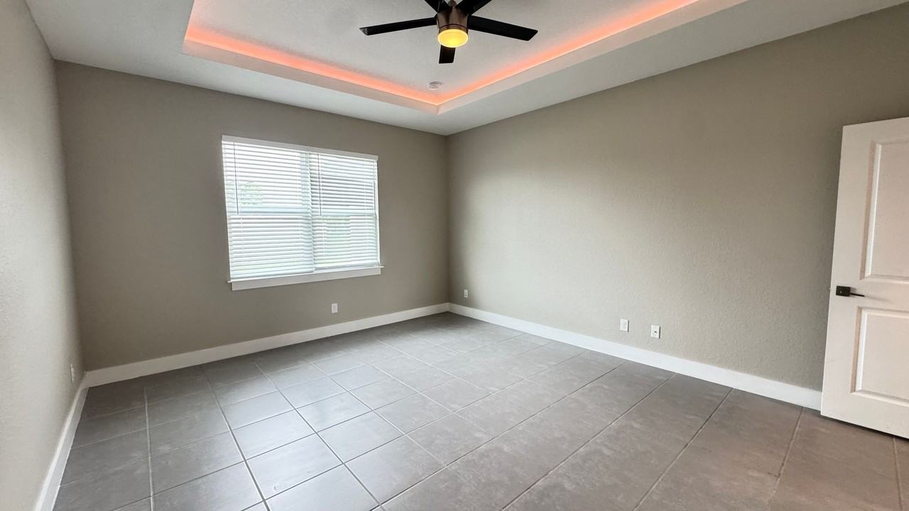118 Lily Ln - Photo 4 of 33