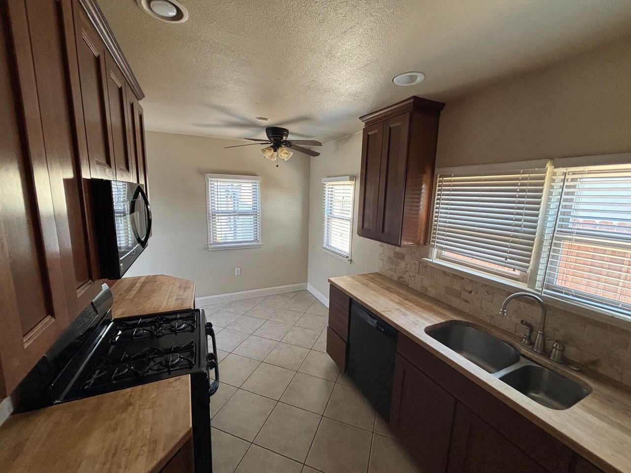 269 Tognazzini Ave - Photo 6 of 17