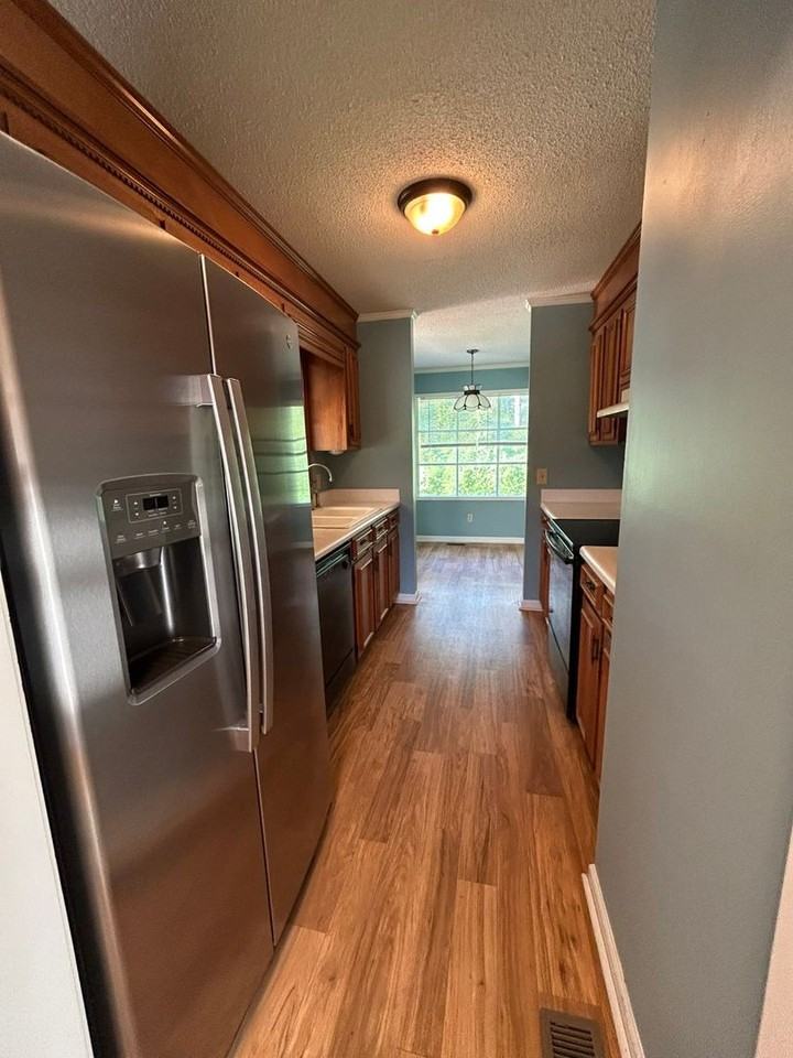 5722 Whisperwood Dr - Photo 4 of 18