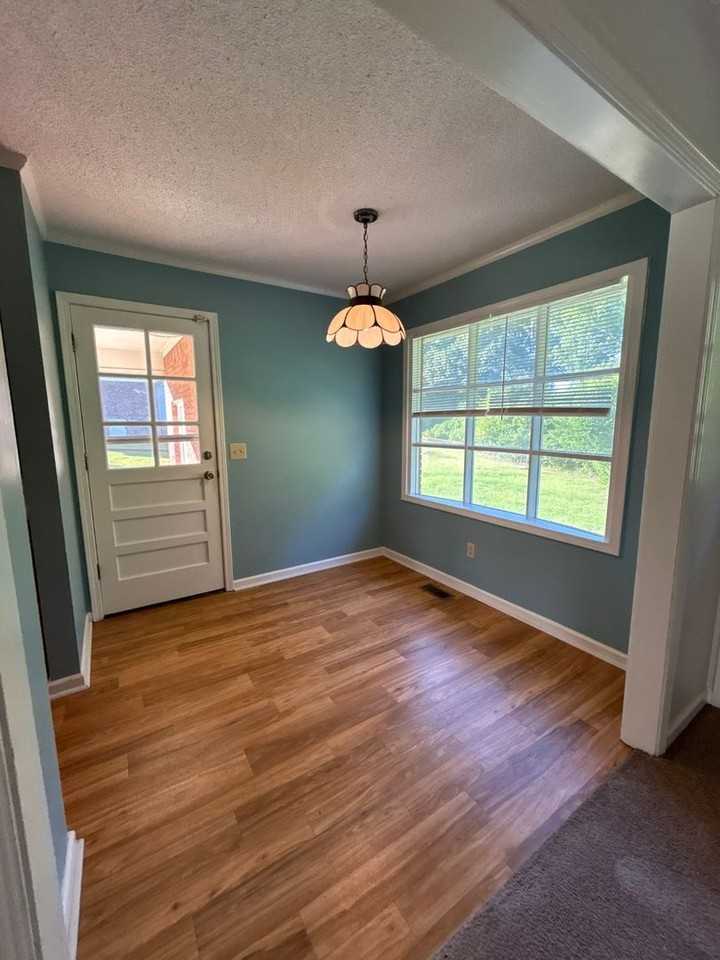 5722 Whisperwood Dr - Photo 5 of 18