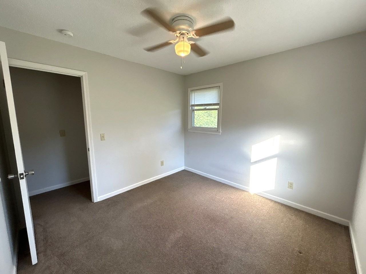 5722 Whisperwood Dr - Photo 7 of 18