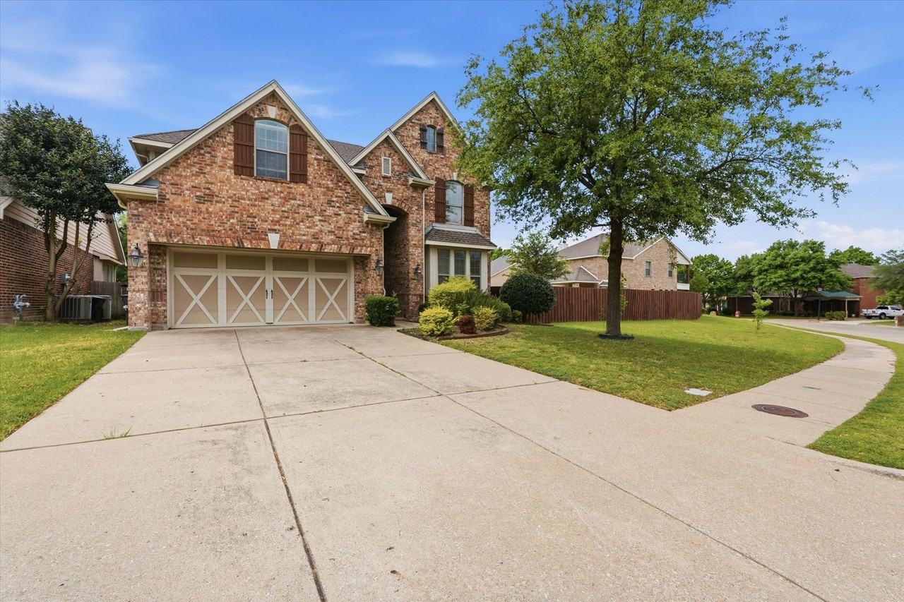 6716 Prairie Flower Trl - Photo 2 of 31