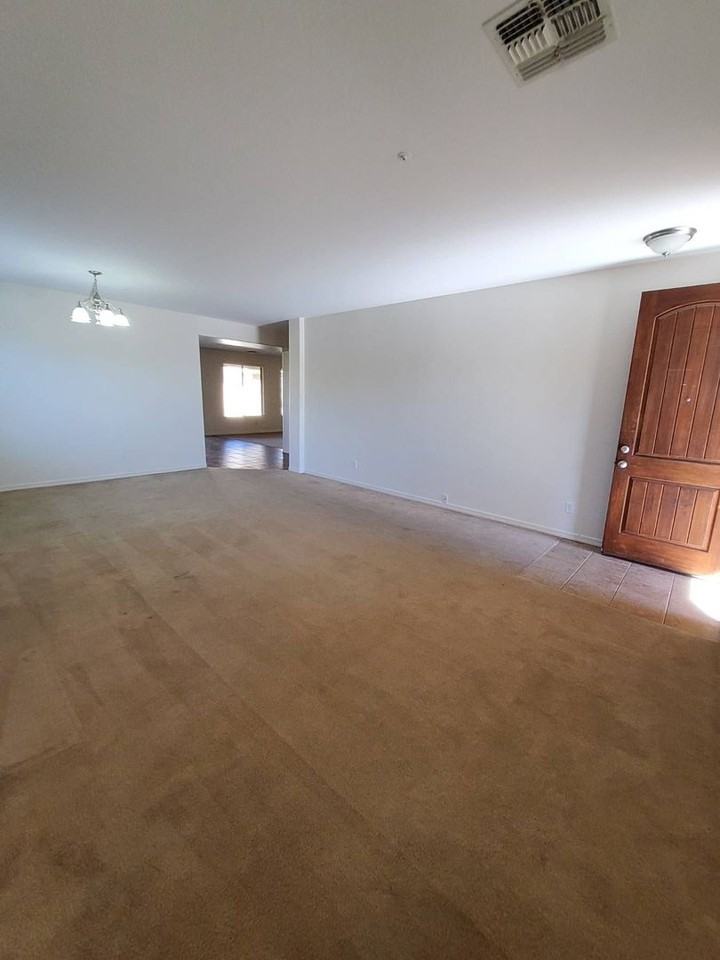 8998 W Plum Rd - Photo 5 of 18