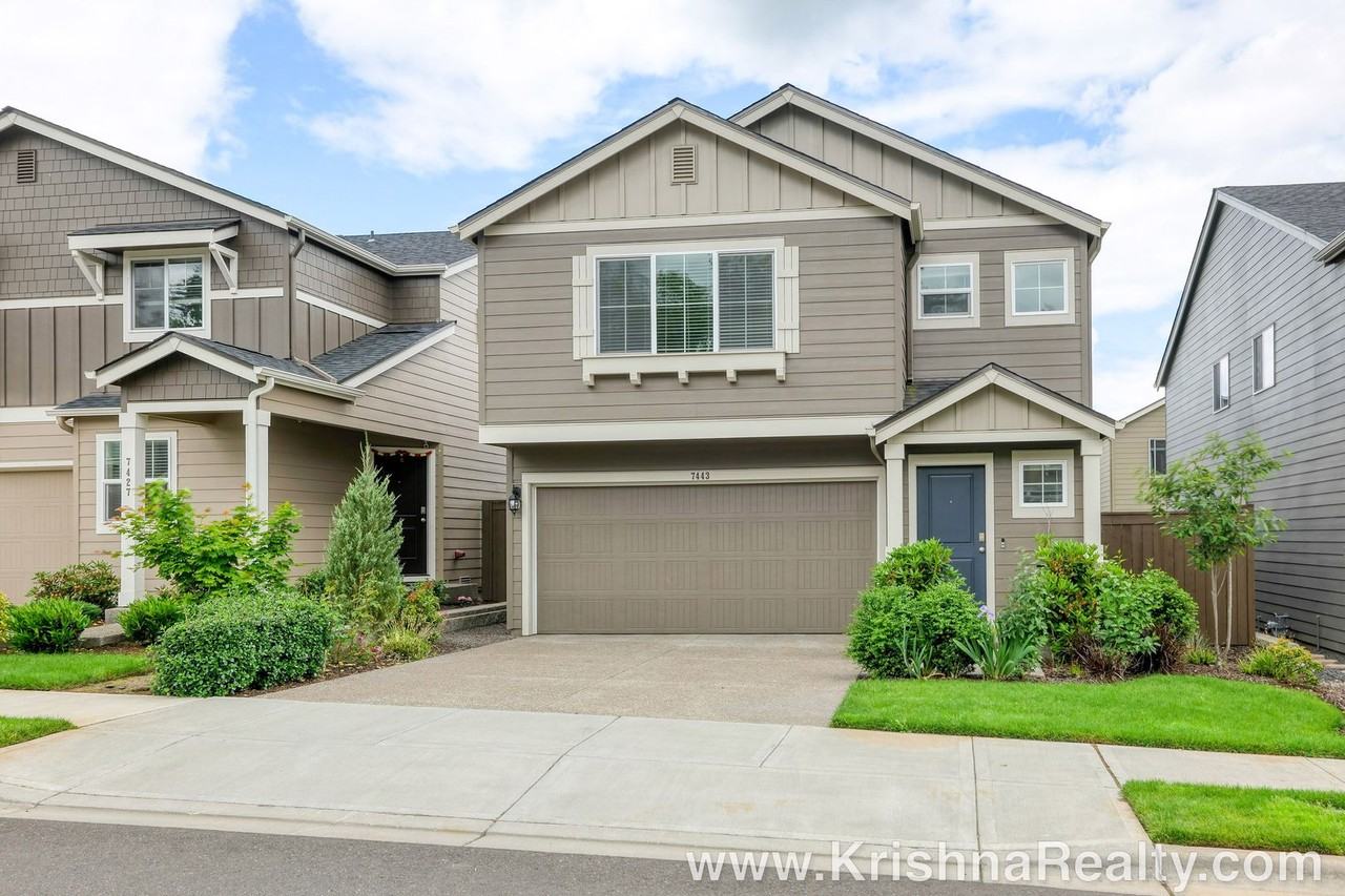 7443 Nw 164th Ave - Photo 2 of 24