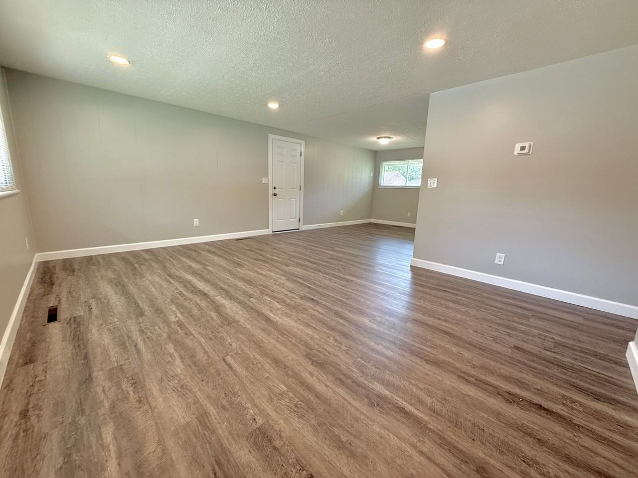 4409 Primrose Ln - Photo 2 of 19